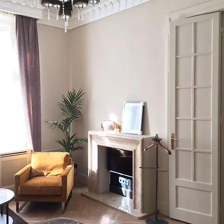 Apartment Opera Downtown By Icon Collection