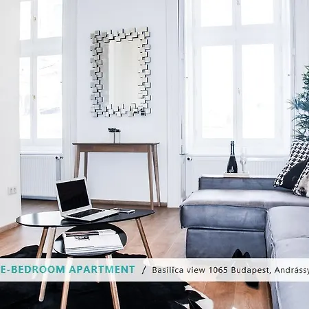 Apartment Opera Downtown By Icon Collection